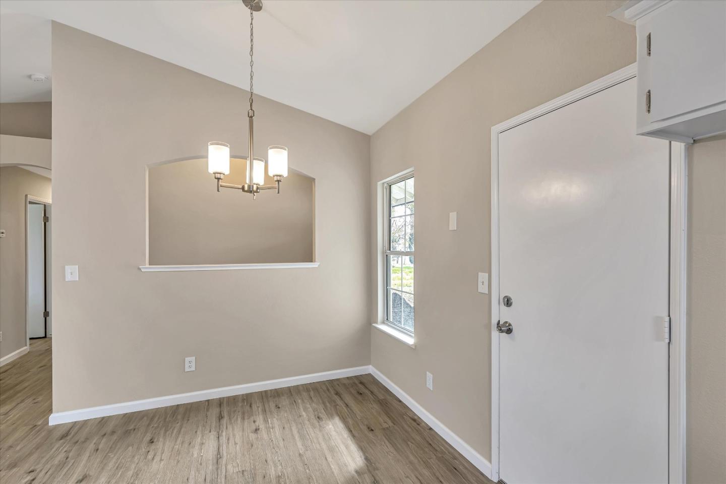 1233 Concord Ave, Madera, CA 93637 photo 9