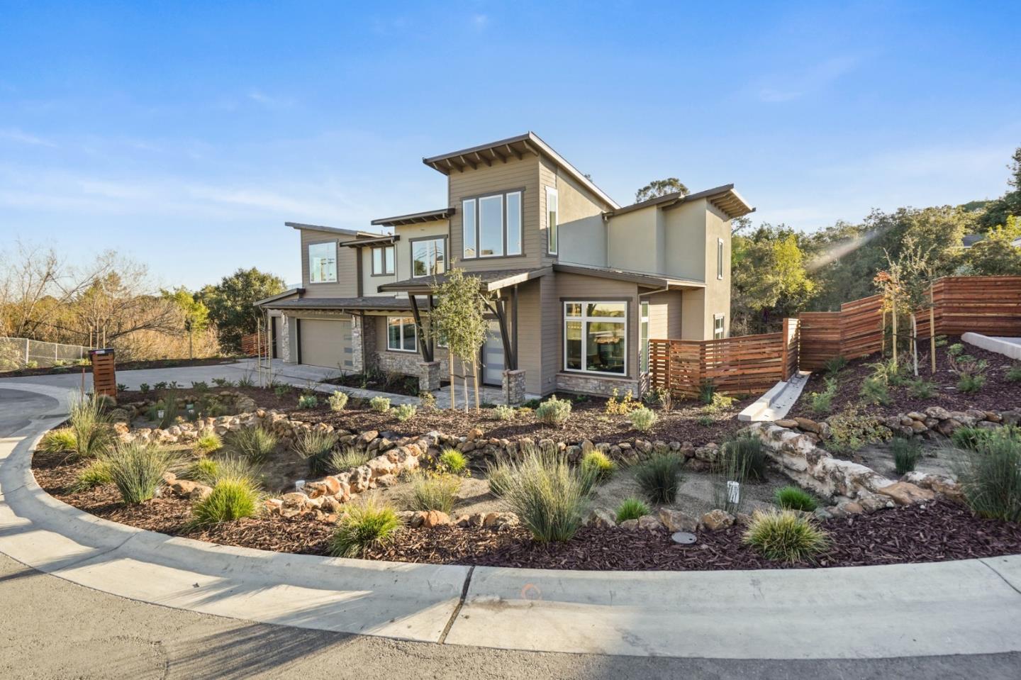 Detail Gallery Image 1 of 61 For 115 Wika Ranch Ct, Redwood City,  CA 94062 - 5 Beds | 4/1 Baths