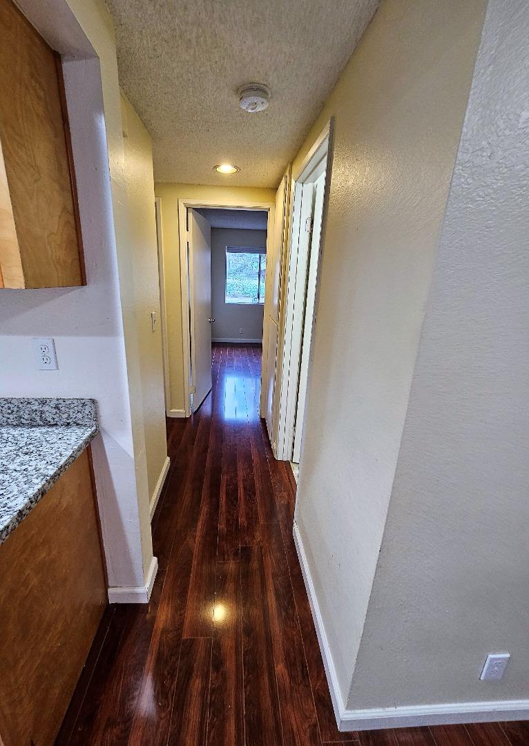Detail Gallery Image 9 of 17 For 891 W California Ave #N,  Sunnyvale,  CA 94086 - 2 Beds | 1/1 Baths