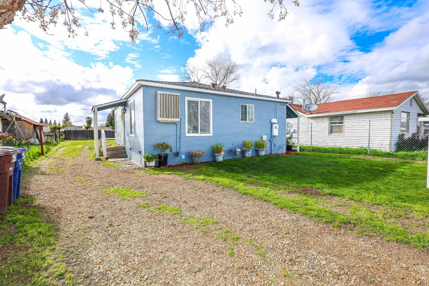 1534 Defender St, Chowchilla, CA 93610 photo 3