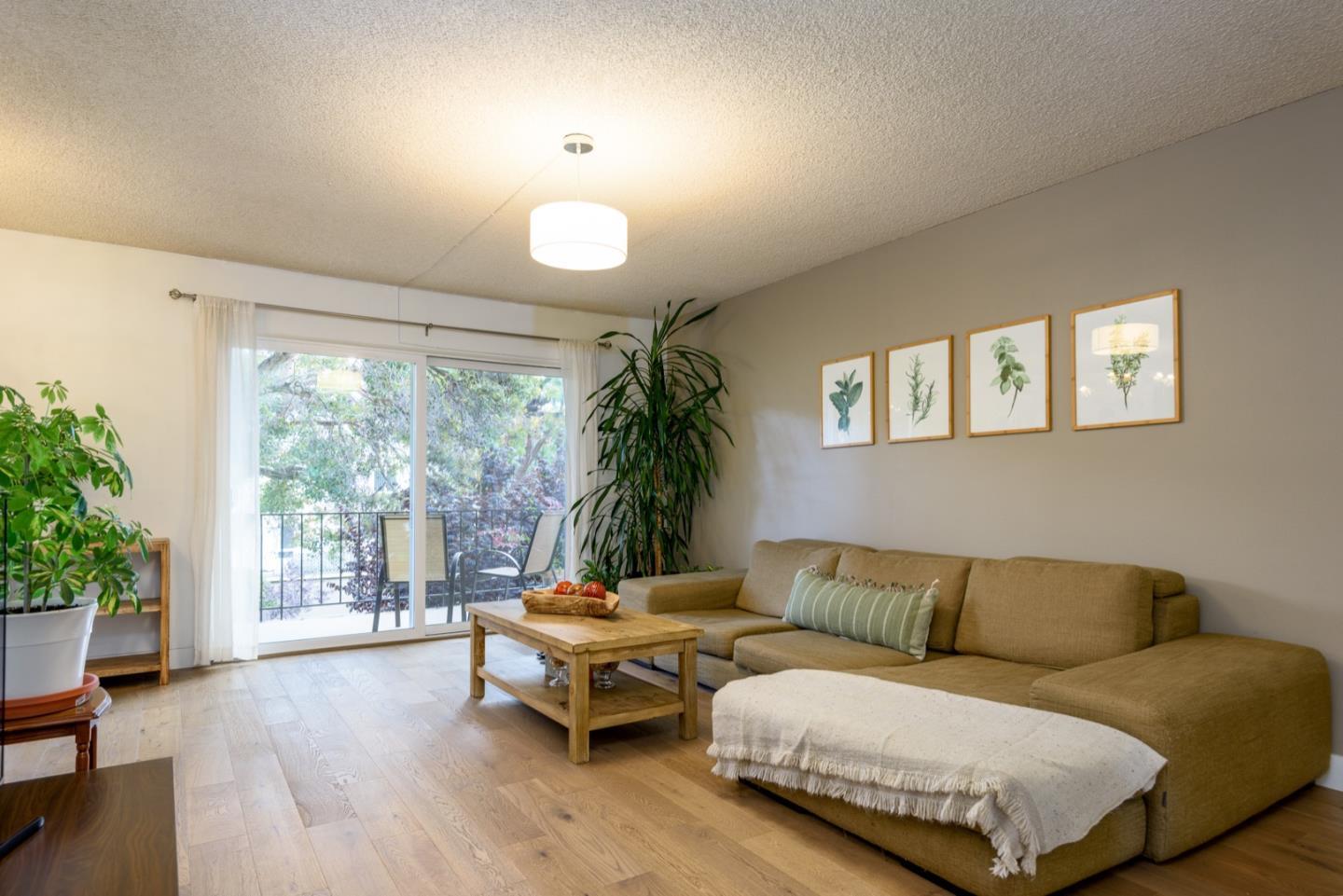 821 N Humboldt St Apt 314, San Mateo, CA 94401 photo 2