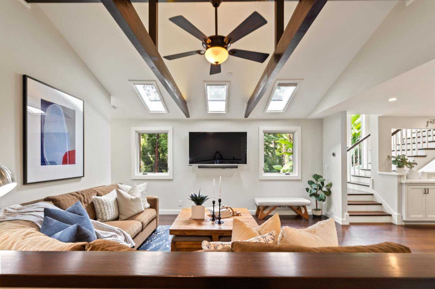 Detail Gallery Image 15 of 43 For 2612 Graceland Ave, San Carlos,  CA 94070 - 5 Beds | 4 Baths