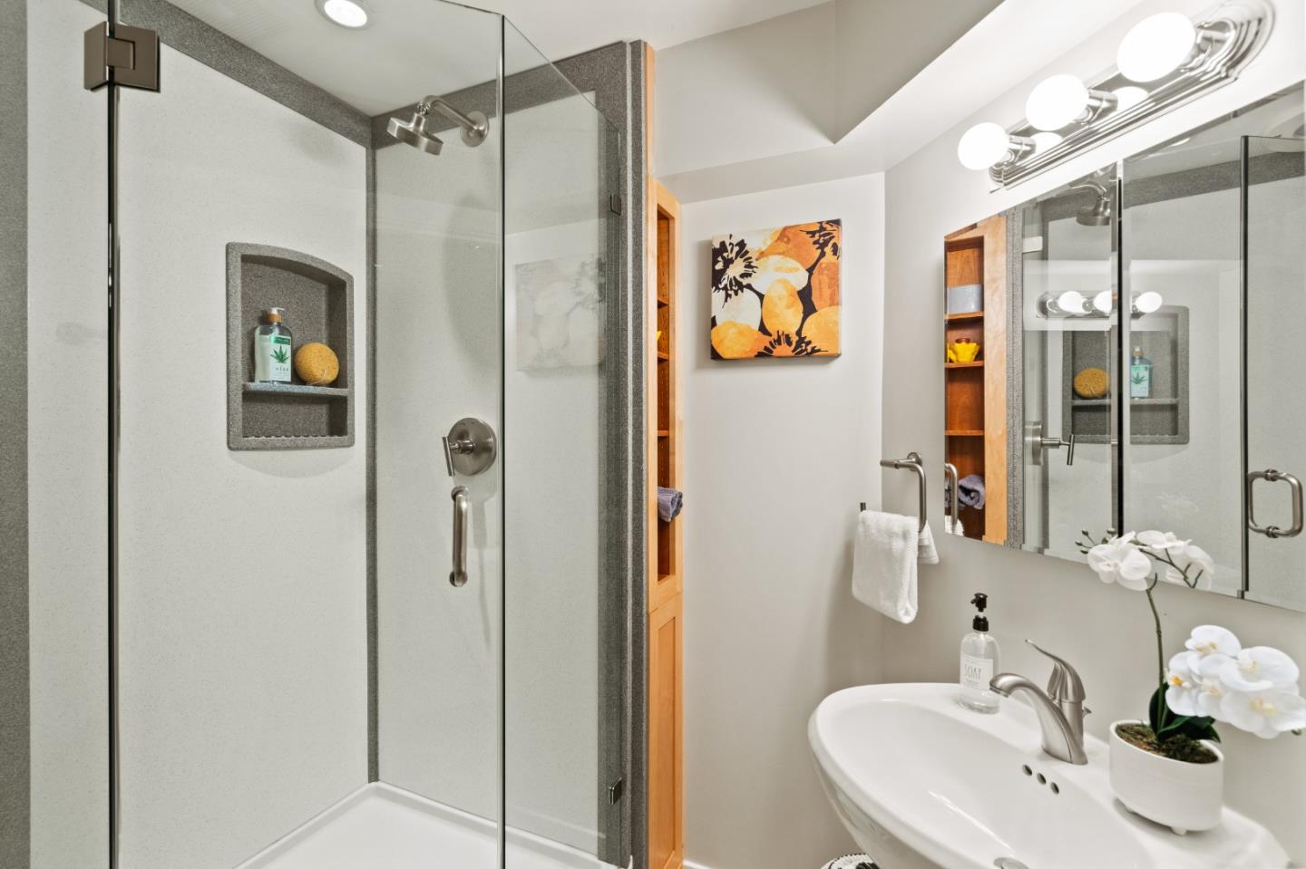Detail Gallery Image 31 of 43 For 2612 Graceland Ave, San Carlos,  CA 94070 - 5 Beds | 4 Baths