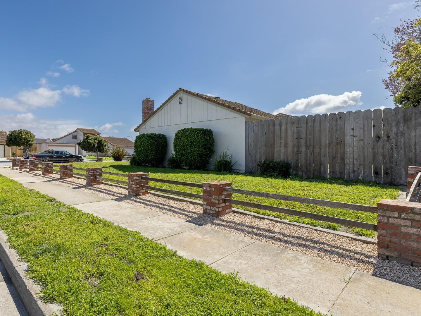 513 Powell St, Salinas, CA 93907 photo 4