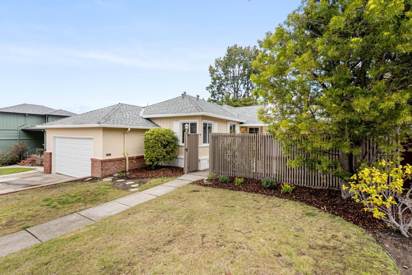 Detail Gallery Image 1 of 1 For 1652 Lassen Way, Burlingame,  CA 94010 - 3 Beds | 2 Baths