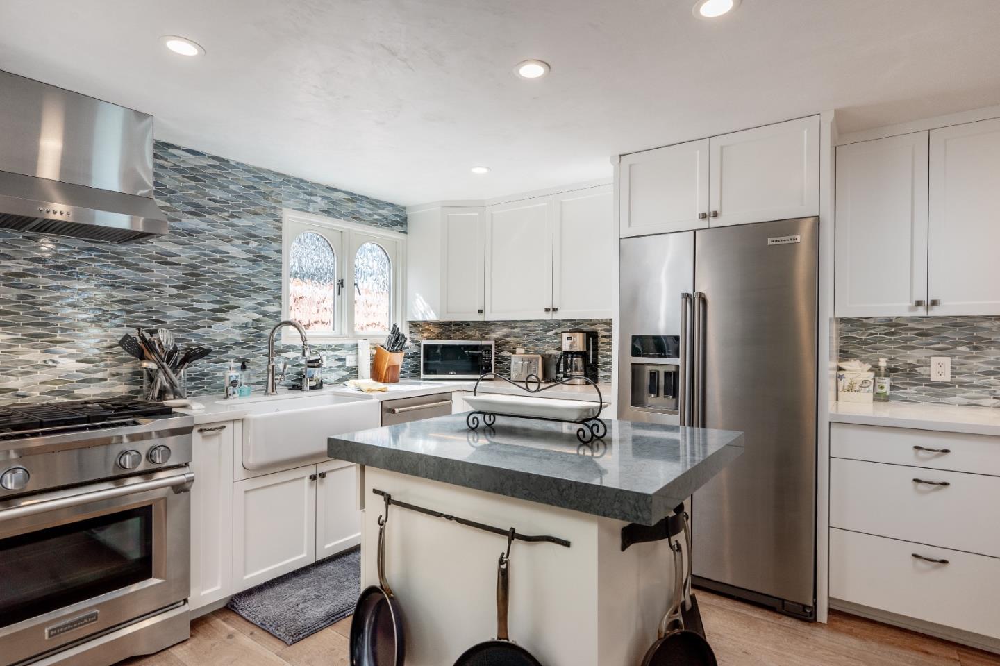 Detail Gallery Image 22 of 66 For 0 San Antonio 2se 12th Ave, Carmel,  CA 93921 - 3 Beds | 3/1 Baths