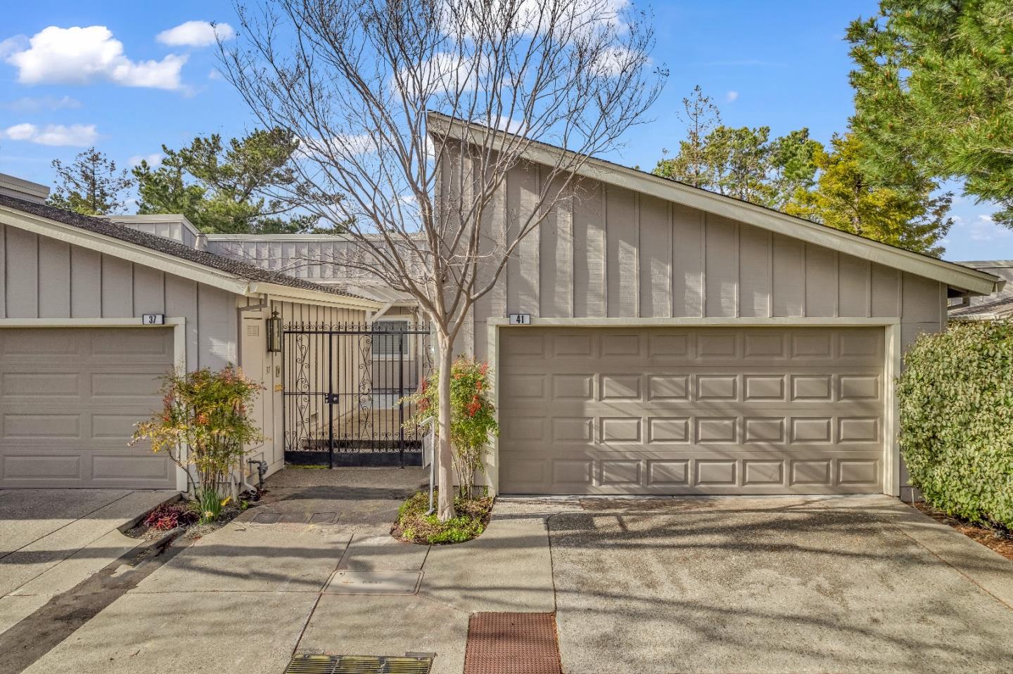 Detail Gallery Image 1 of 1 For 41 Creekridge Ct, San Mateo,  CA 94402 - 3 Beds | 2/1 Baths