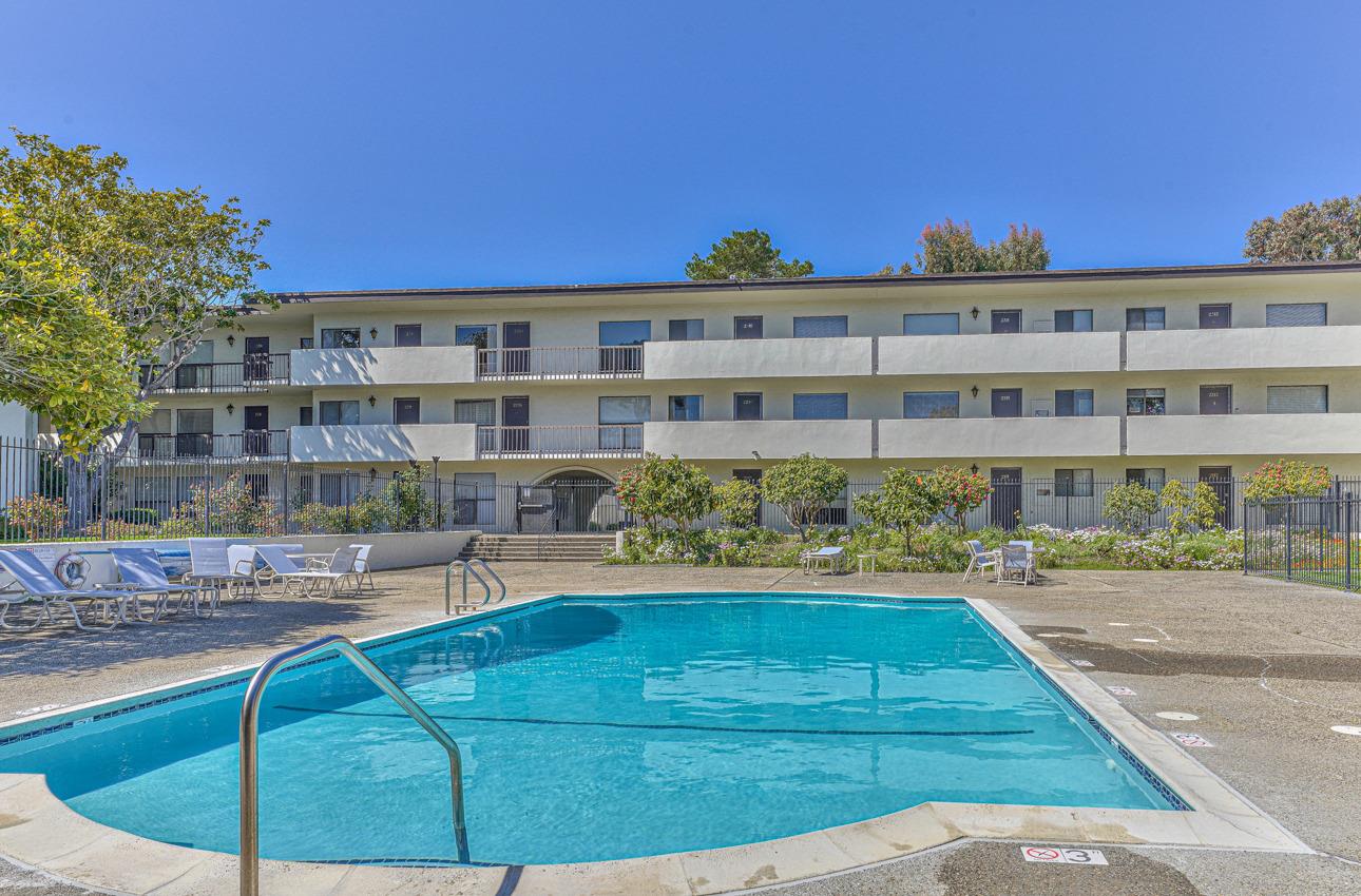 Detail Gallery Image 1 of 1 For 500 Glenwood Cir #2210,  Monterey,  CA 93940 - 2 Beds | 2 Baths