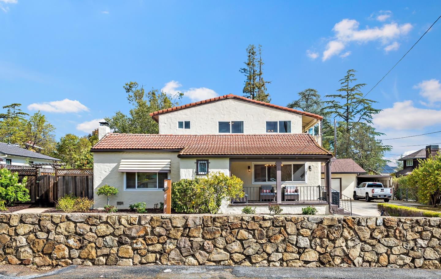 Detail Gallery Image 1 of 31 For 17617 Bruce Ave, Los Gatos,  CA 95030 - 4 Beds | 3 Baths