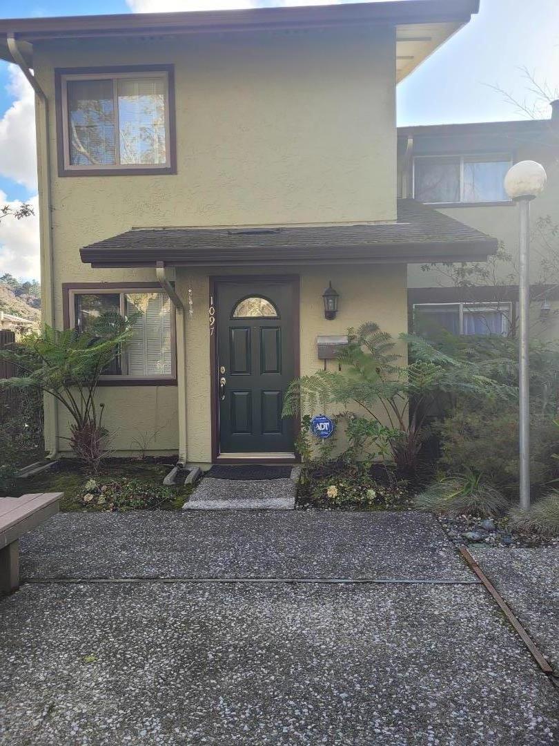 Detail Gallery Image 1 of 7 For 1097 Oddstad Blvd, Pacifica,  CA 94044 - 2 Beds | 2 Baths