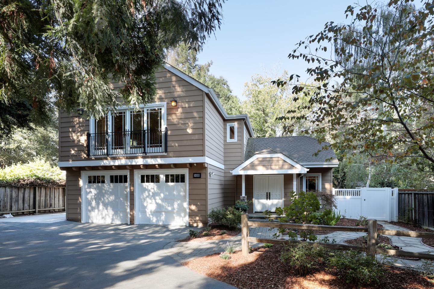 Detail Gallery Image 1 of 1 For 1489 Woodland Ave, Menlo Park,  CA 94025 - 3 Beds | 3/1 Baths
