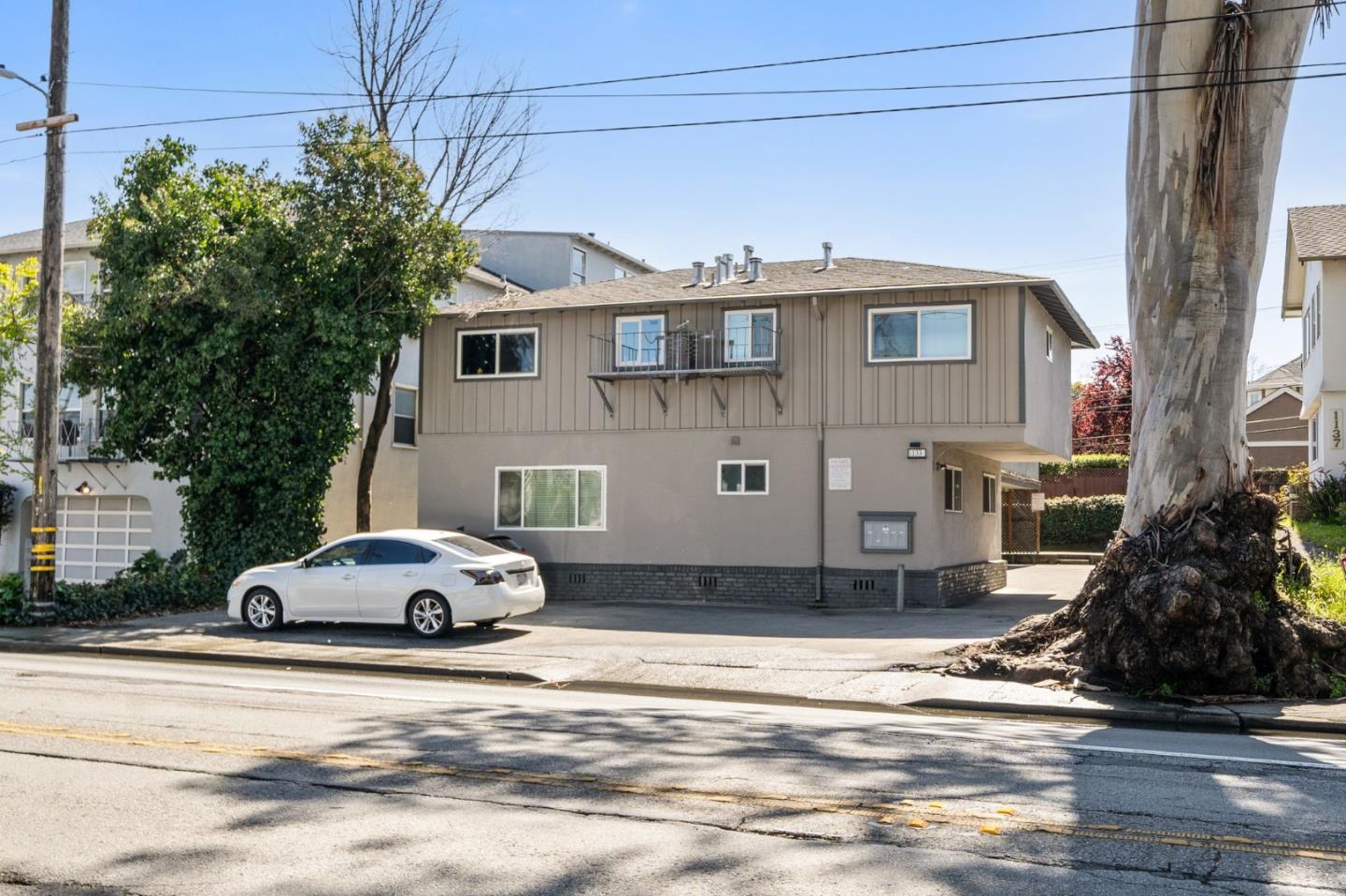 1133 El Camino Real, Burlingame, CA 94010 Beds Baths