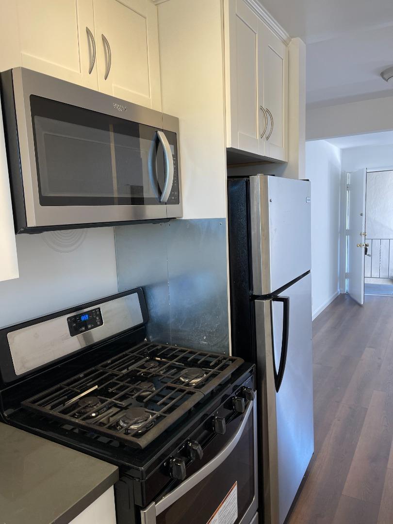 Detail Gallery Image 10 of 18 For 1133 El Camino Real, Burlingame,  CA 94010 - – Beds | – Baths