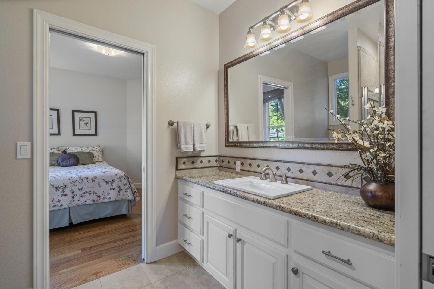 Detail Gallery Image 31 of 54 For 9571 via Del Oro, Gilroy,  CA 95020 - 4 Beds | 4/1 Baths