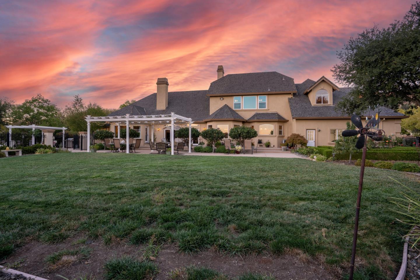 Detail Gallery Image 50 of 54 For 9571 via Del Oro, Gilroy,  CA 95020 - 4 Beds | 4/1 Baths