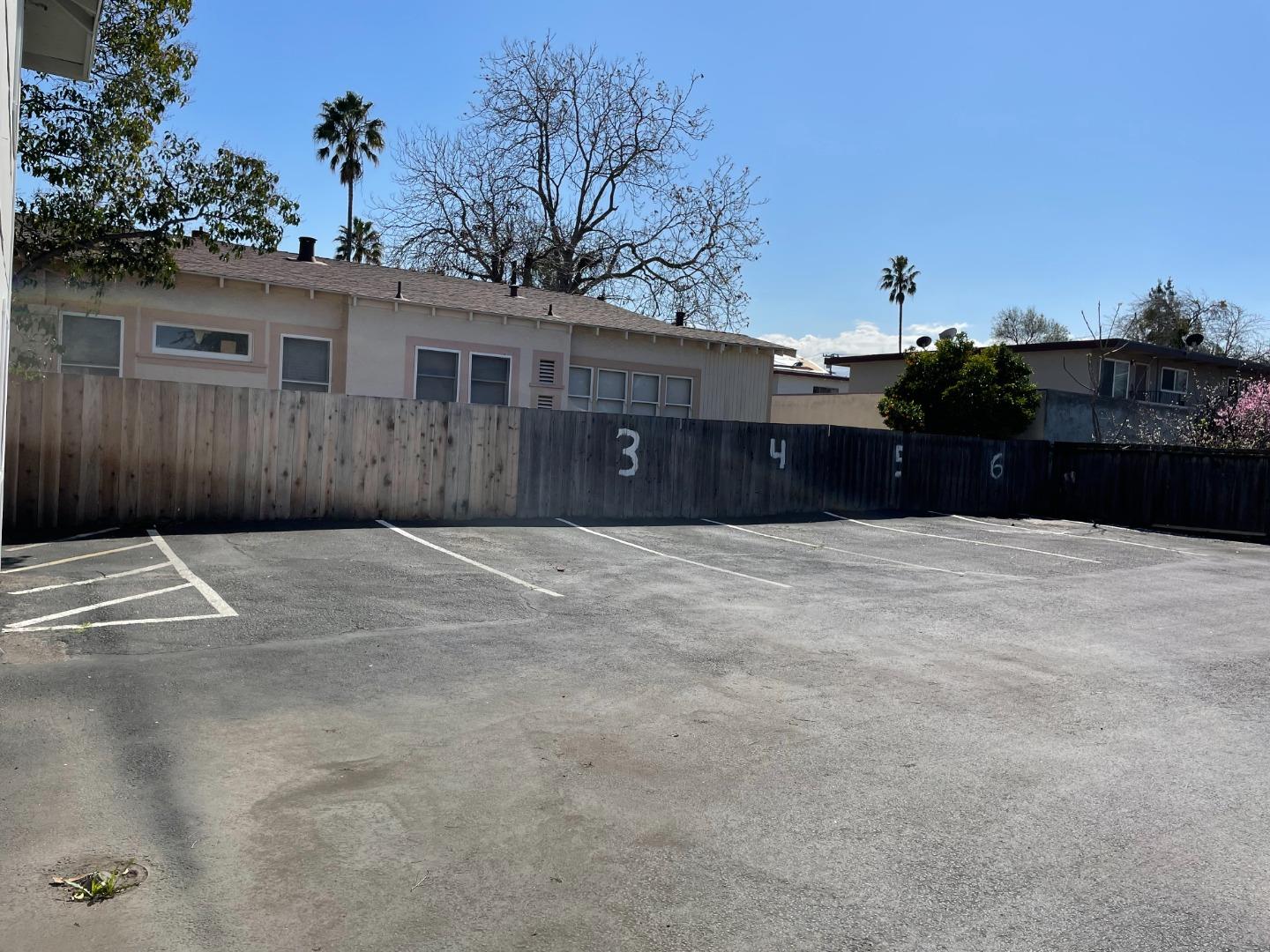 Detail Gallery Image 6 of 7 For 351 N 8th St, San Jose,  CA 95112 - – Beds | – Baths