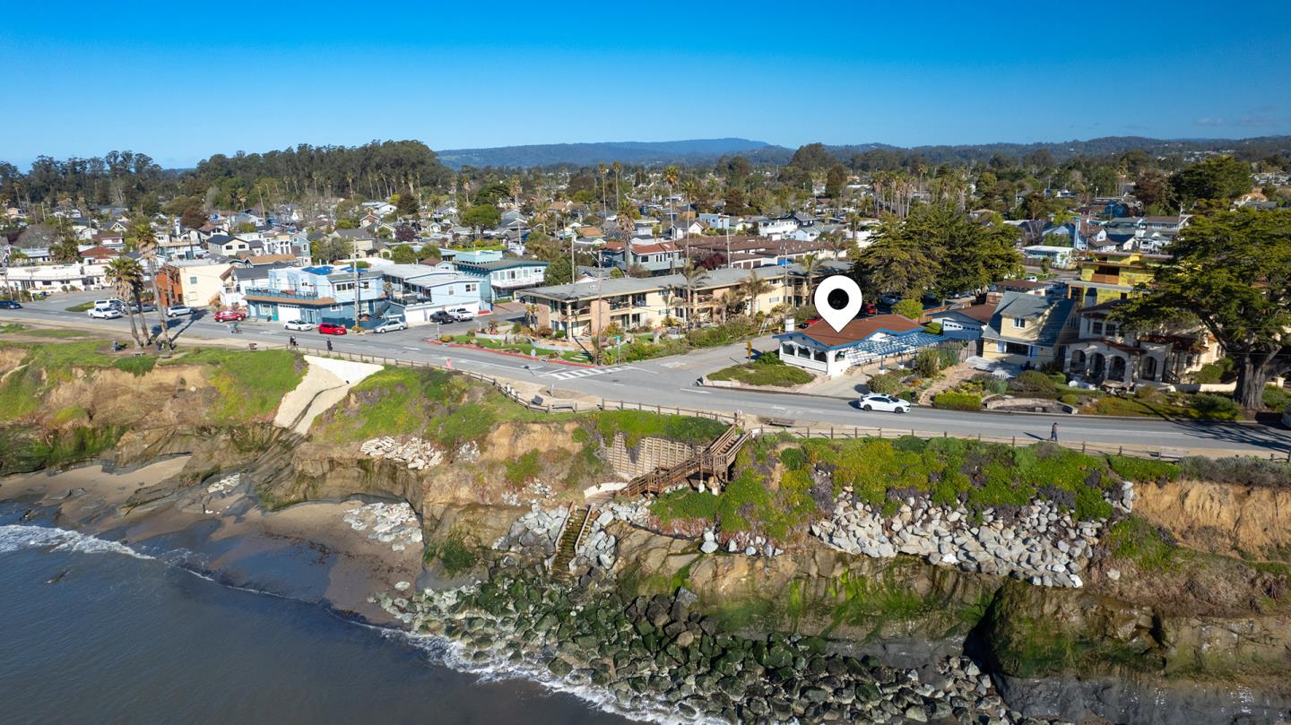 23805 East Cliff Dr, Santa Cruz, CA 95062 4 Beds 2/1 Baths (Contingent) ML81923044 MLSL