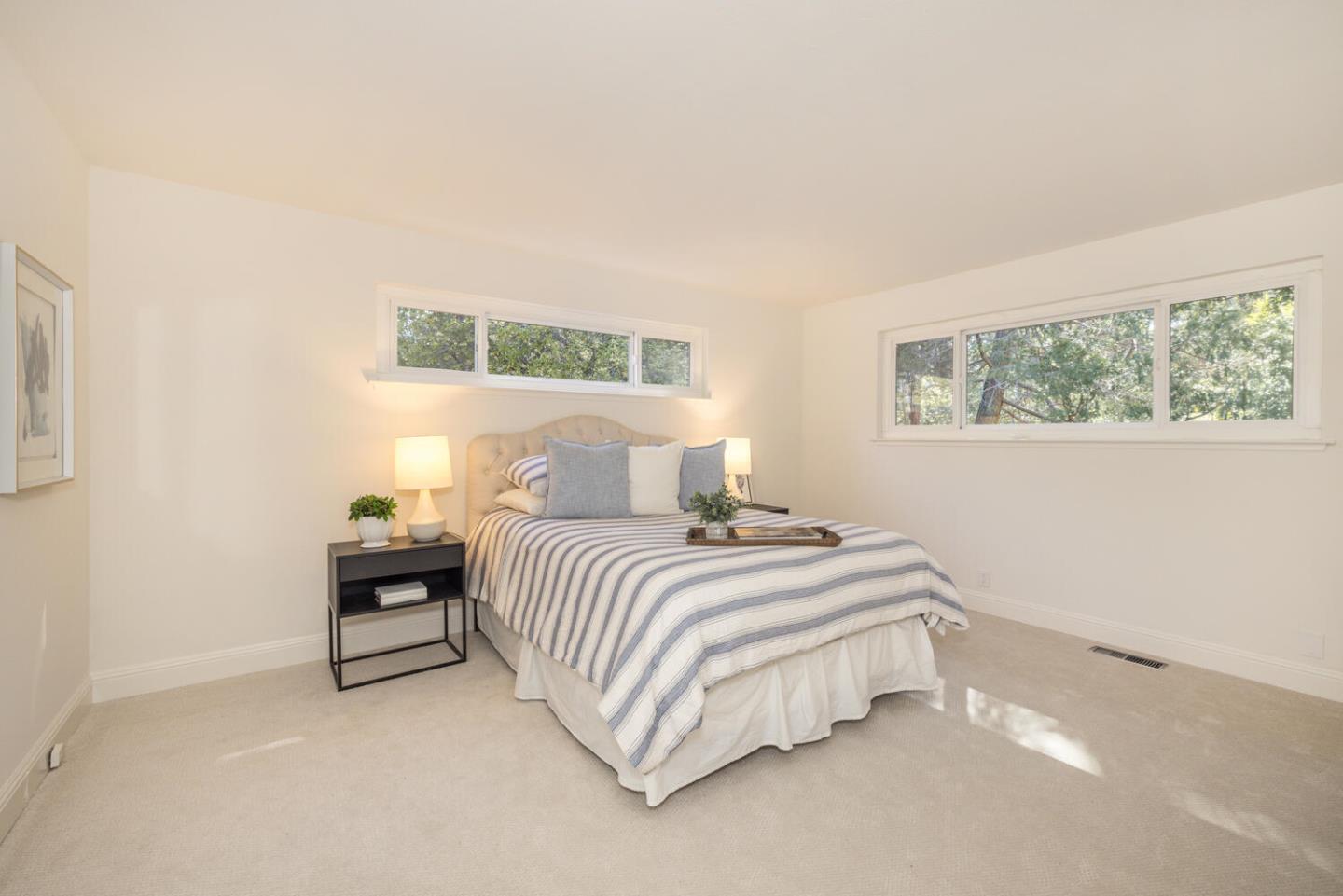 Detail Gallery Image 17 of 33 For 891 Moana Ct, Palo Alto,  CA 94306 - 4 Beds | 2 Baths