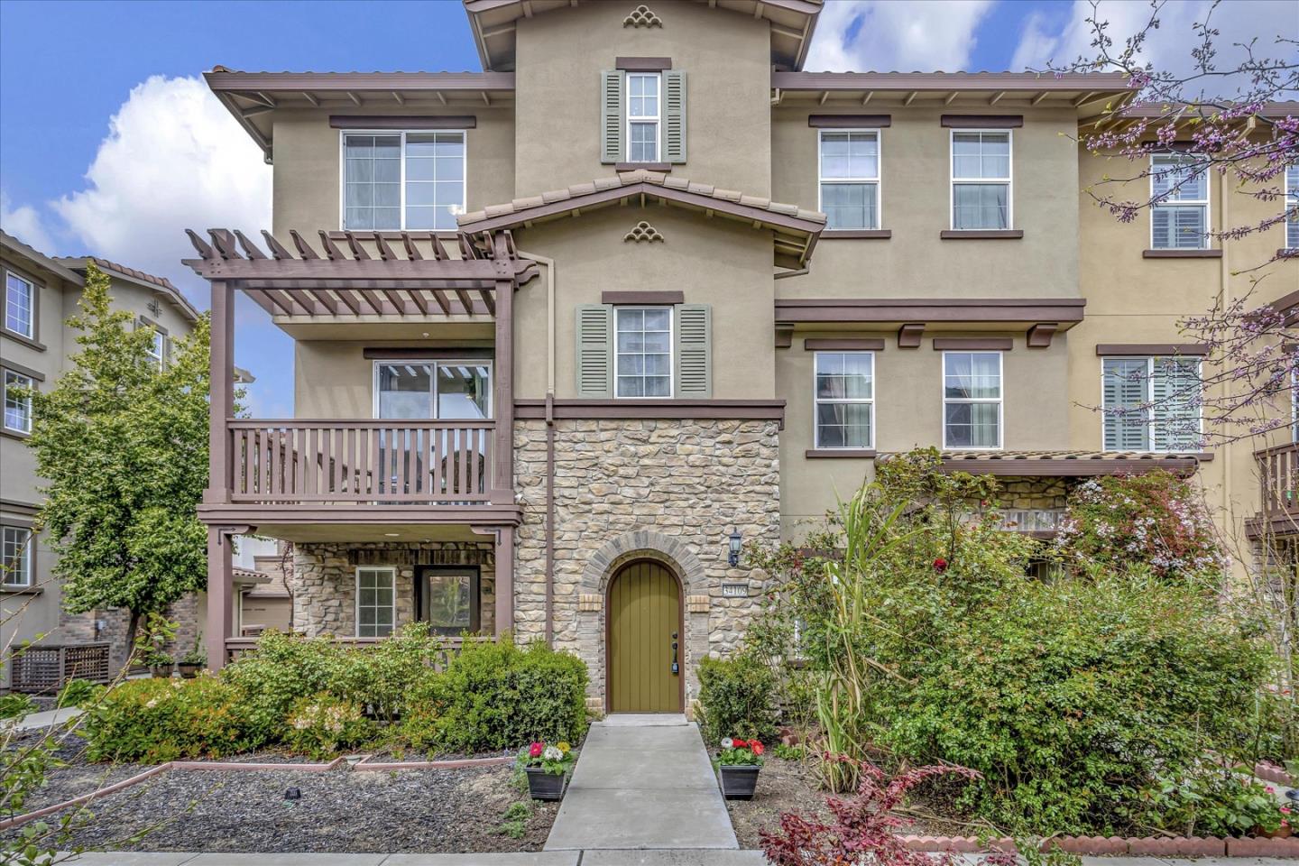 Browse Active ARDENWOOD Condos For Sale