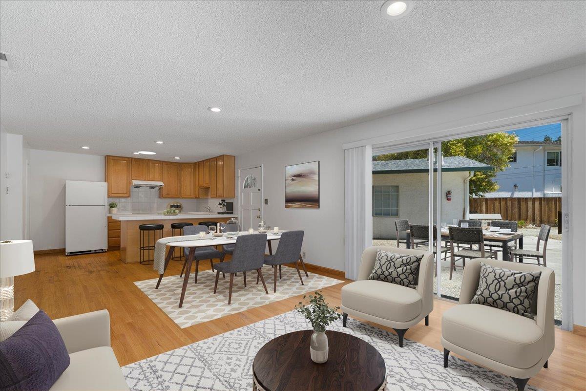 Detail Gallery Image 3 of 9 For 536 Hawthorn Ave, Sunnyvale,  CA 94086 - 2 Beds | 1 Baths