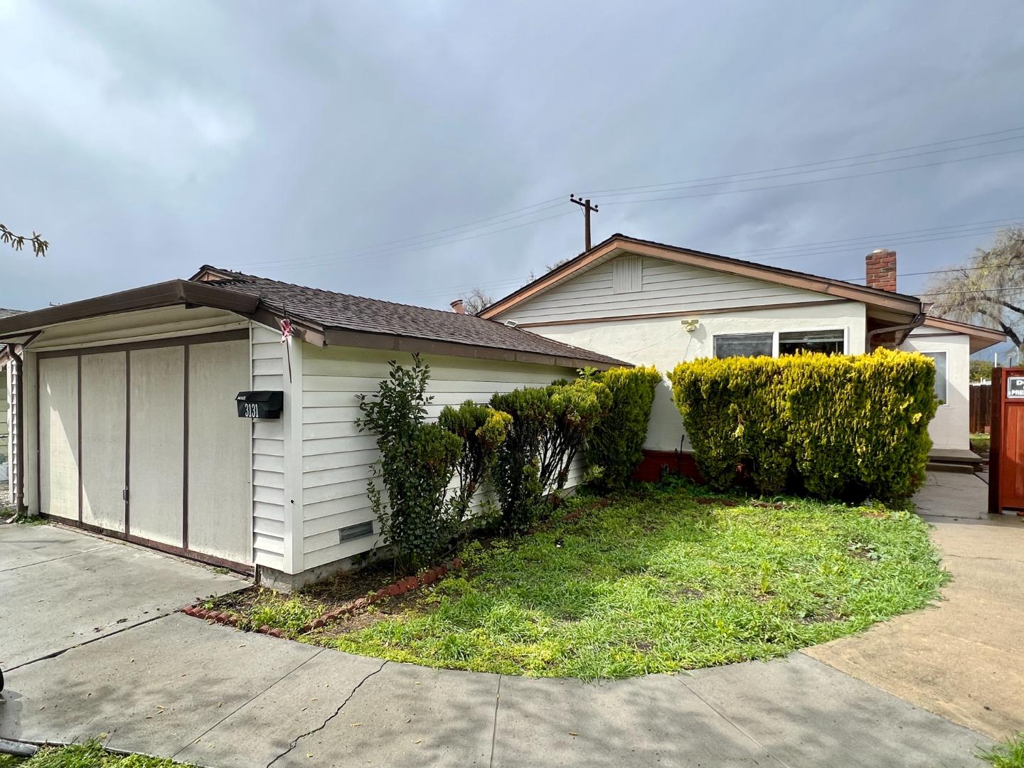 Detail Gallery Image 1 of 1 For 3131 Santa Maria Ave, Santa Clara,  CA 95051 - 3 Beds | 2 Baths