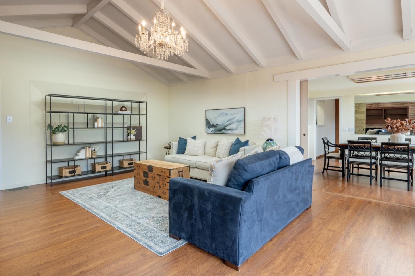 Detail Gallery Image 9 of 26 For 26195 Mesa Dr, Carmel,  CA 93923 - 3 Beds | 4 Baths