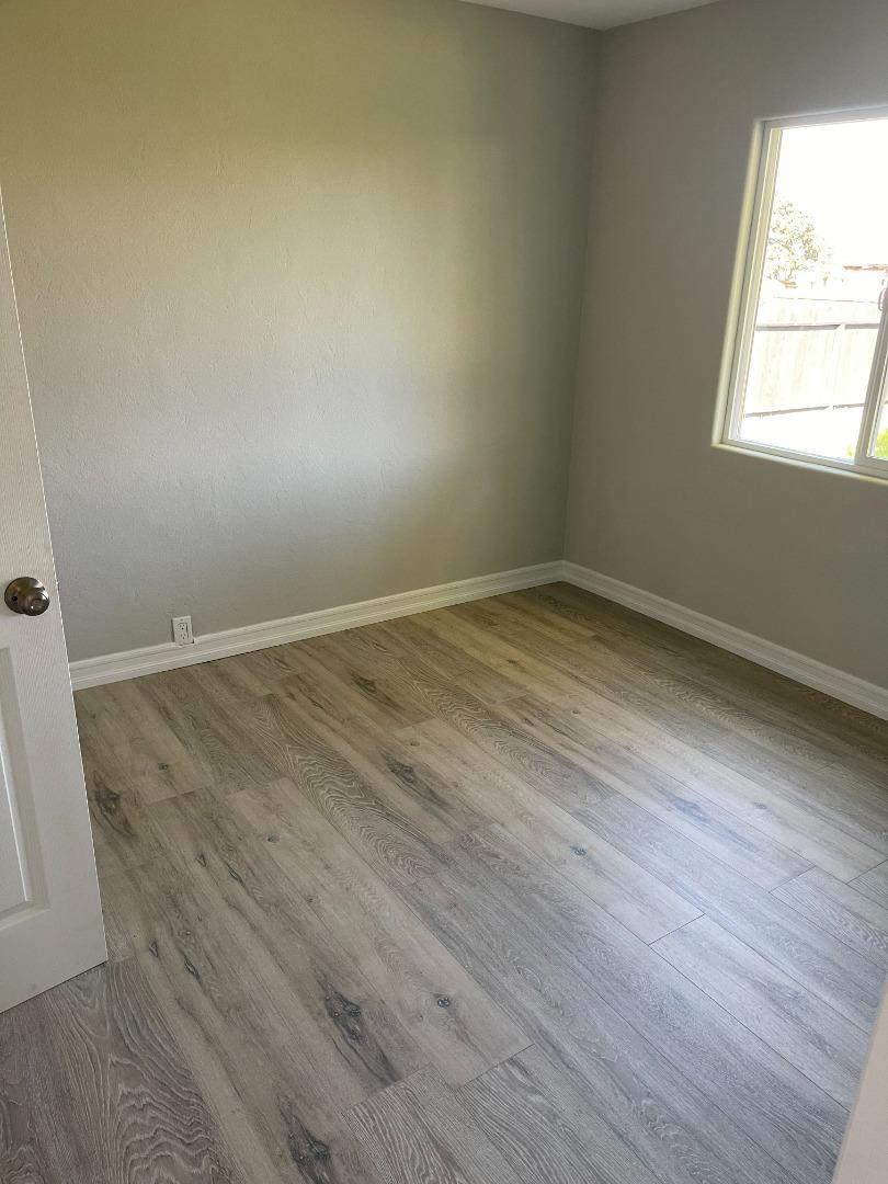 Detail Gallery Image 9 of 10 For 1435 First Ave, Salinas,  CA 93905 - 2 Beds | 1 Baths