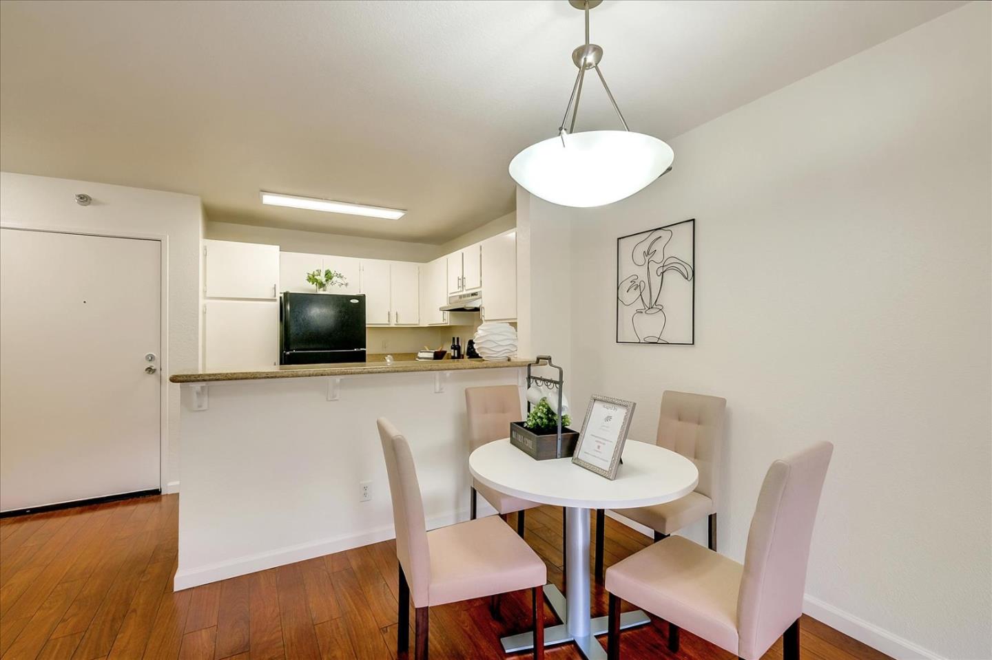 Detail Gallery Image 7 of 12 For 39059 Guardino #104,  Fremont,  CA 94538 - 1 Beds | 1 Baths