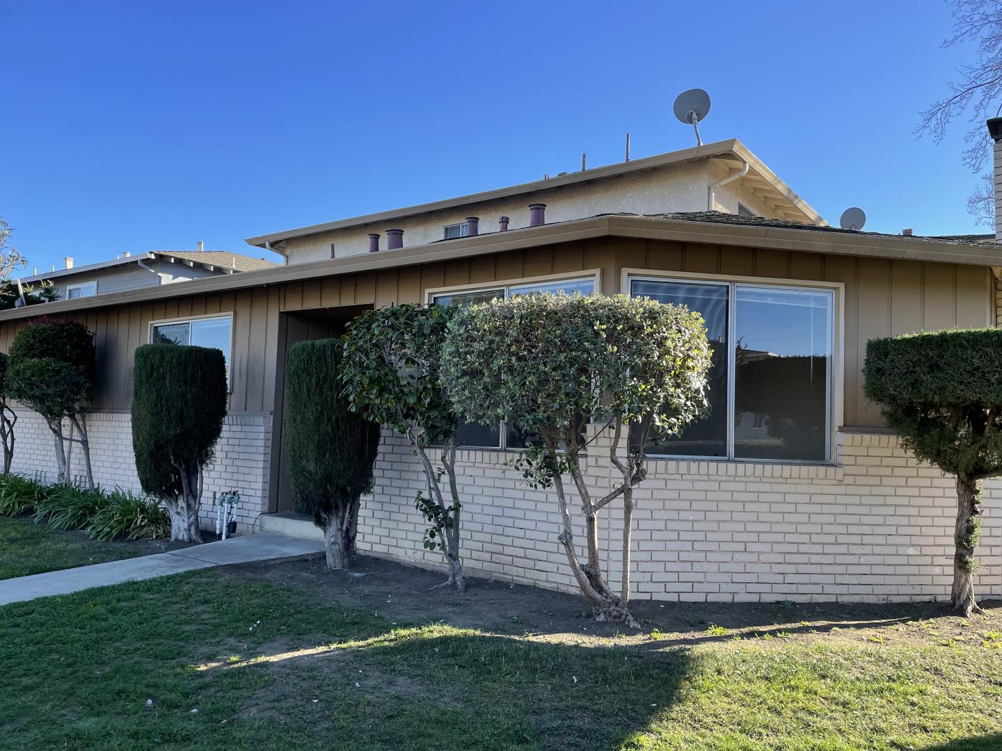 Detail Gallery Image 1 of 1 For 476 Firloch #1,  Sunnyvale,  CA 94086 - 3 Beds | 2 Baths