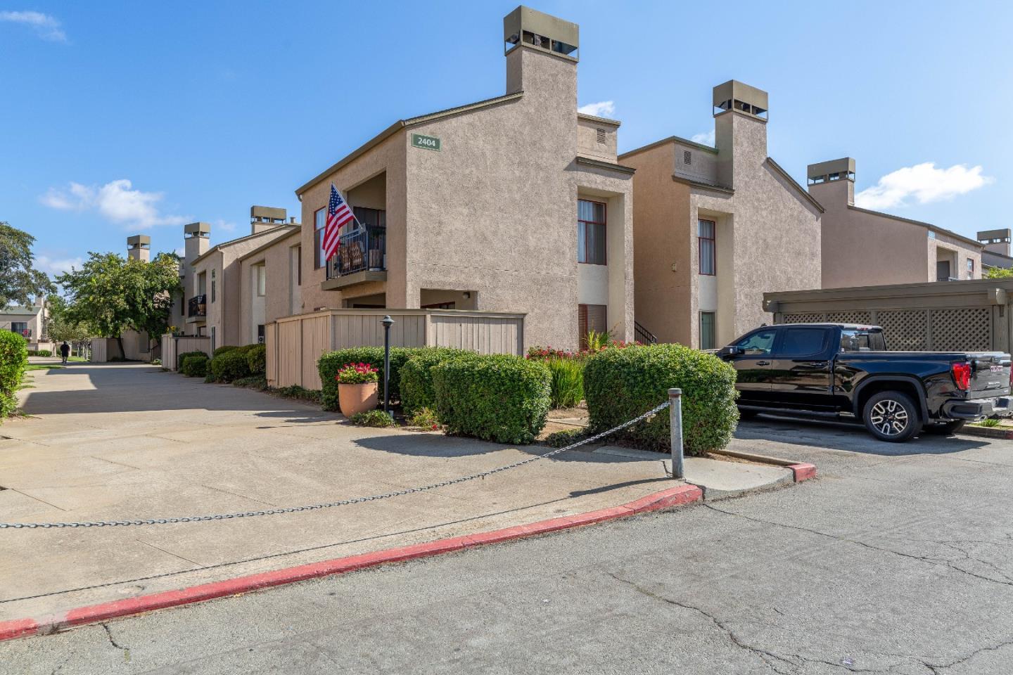 Detail Gallery Image 1 of 1 For 2404 N Main St #G,  Salinas,  CA 93906 - 2 Beds | 1 Baths
