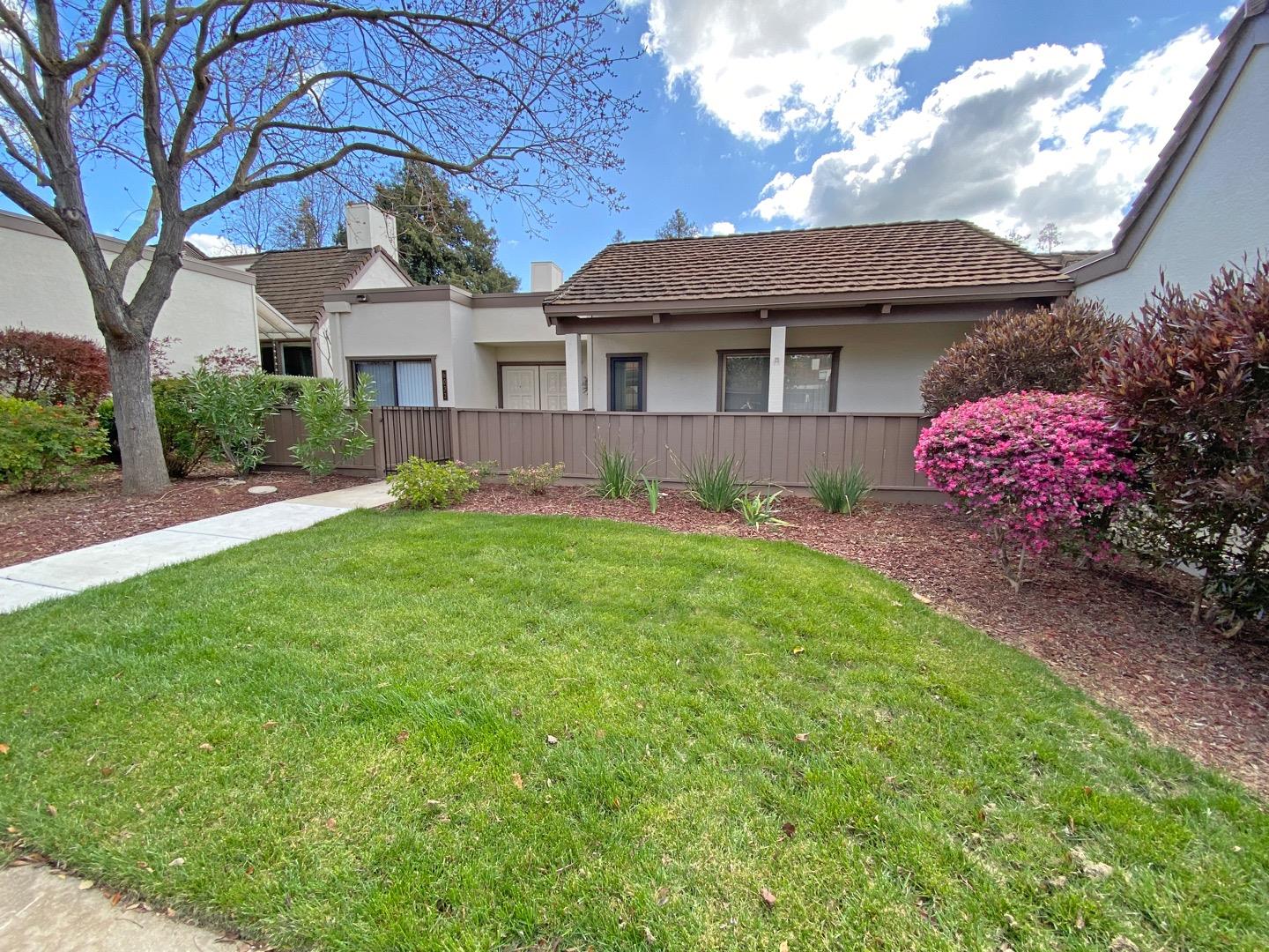 Detail Gallery Image 1 of 1 For 6032 Montgomery, San Jose,  CA 95135 - 3 Beds | 2 Baths