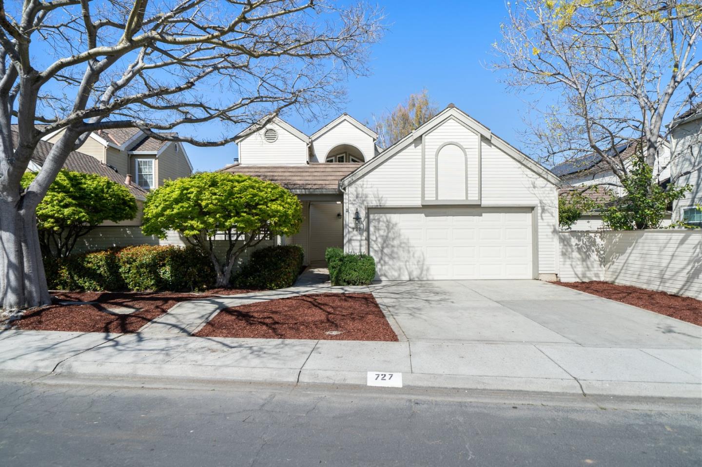 Detail Gallery Image 1 of 1 For 727 Tiana Ln, Mountain View,  CA 94041 - 3 Beds | 2 Baths