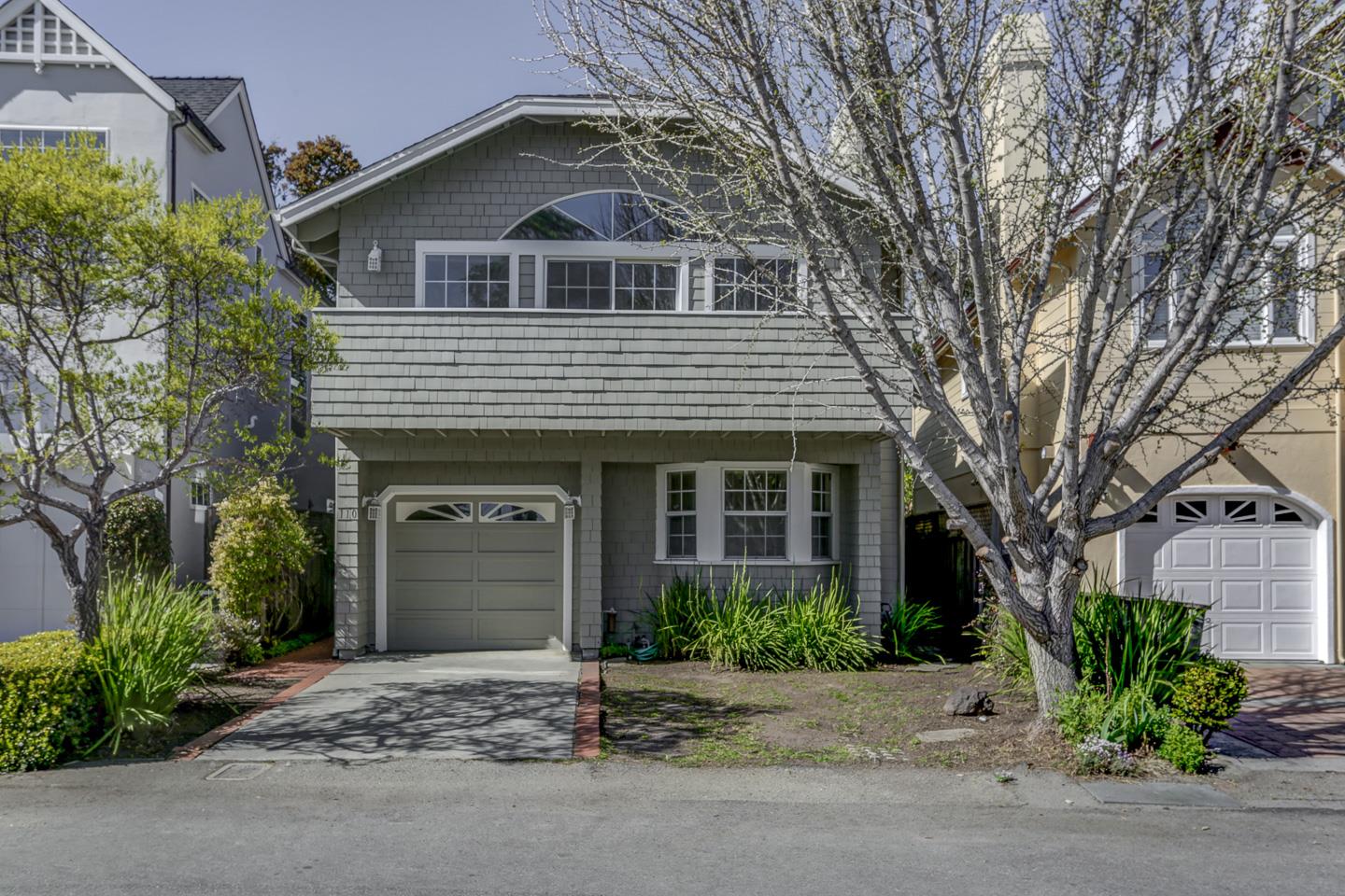 Detail Gallery Image 1 of 1 For 110 Fanmar Way, Capitola,  CA 95010 - 3 Beds | 2 Baths