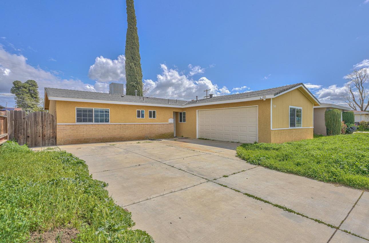 Detail Gallery Image 1 of 1 For 740 Colorado Ave, Los Banos,  CA 93635 - 3 Beds | 2 Baths