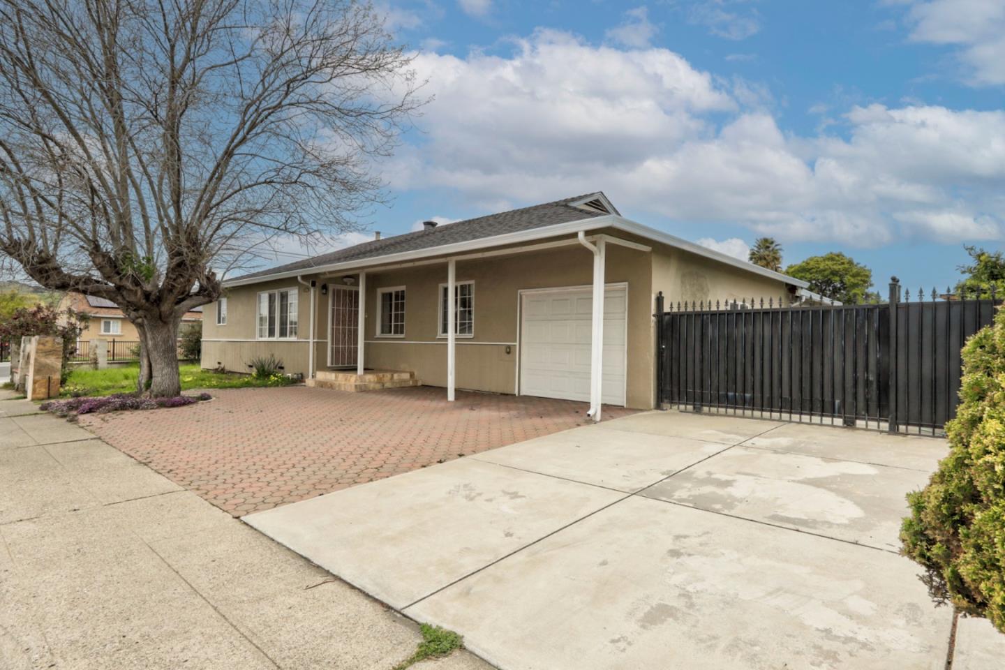 Detail Gallery Image 1 of 1 For 32306 Ithaca St, Hayward,  CA 94544 - 3 Beds | 2 Baths