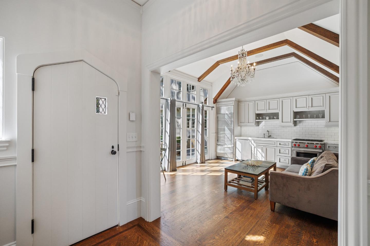 Detail Gallery Image 122 of 157 For 2415 Summit Dr, Hillsborough,  CA 94010 - 4 Beds | 3/1 Baths