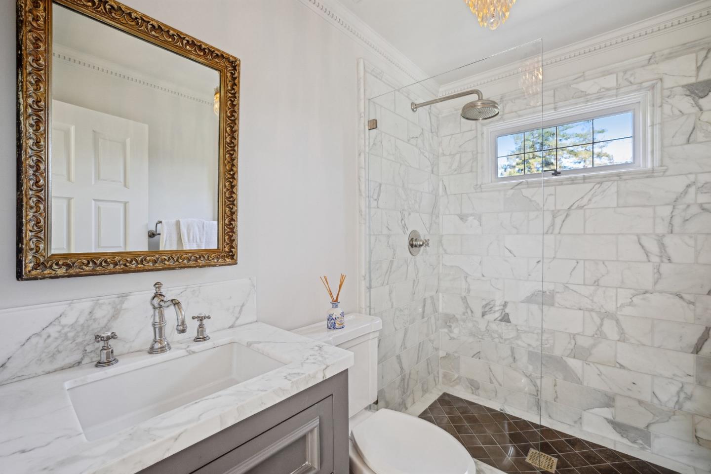 Detail Gallery Image 133 of 157 For 2415 Summit Dr, Hillsborough,  CA 94010 - 4 Beds | 3/1 Baths