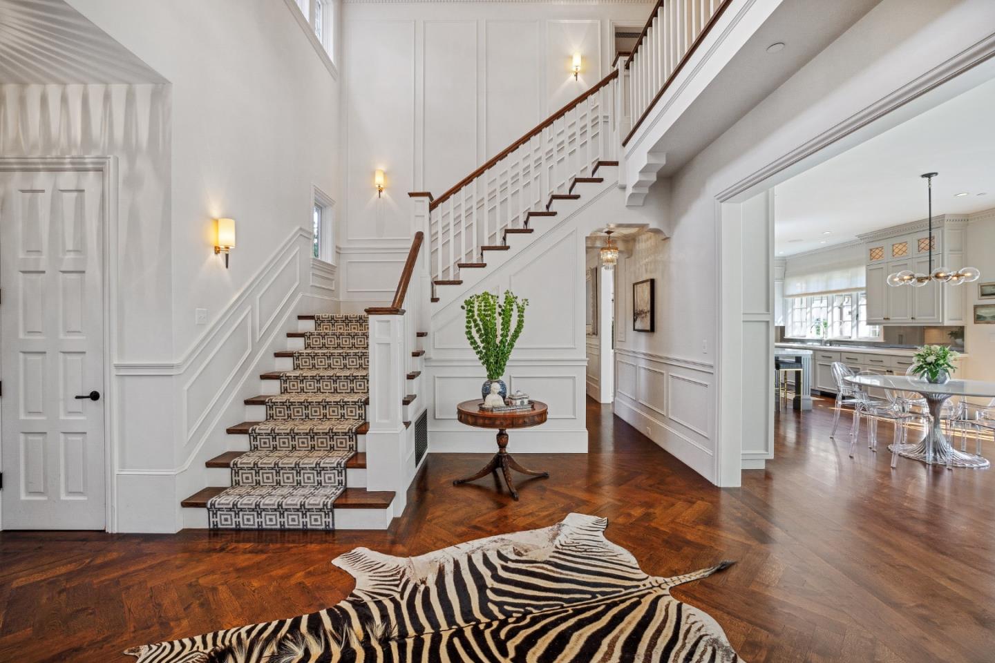 Detail Gallery Image 15 of 157 For 2415 Summit Dr, Hillsborough,  CA 94010 - 4 Beds | 3/1 Baths