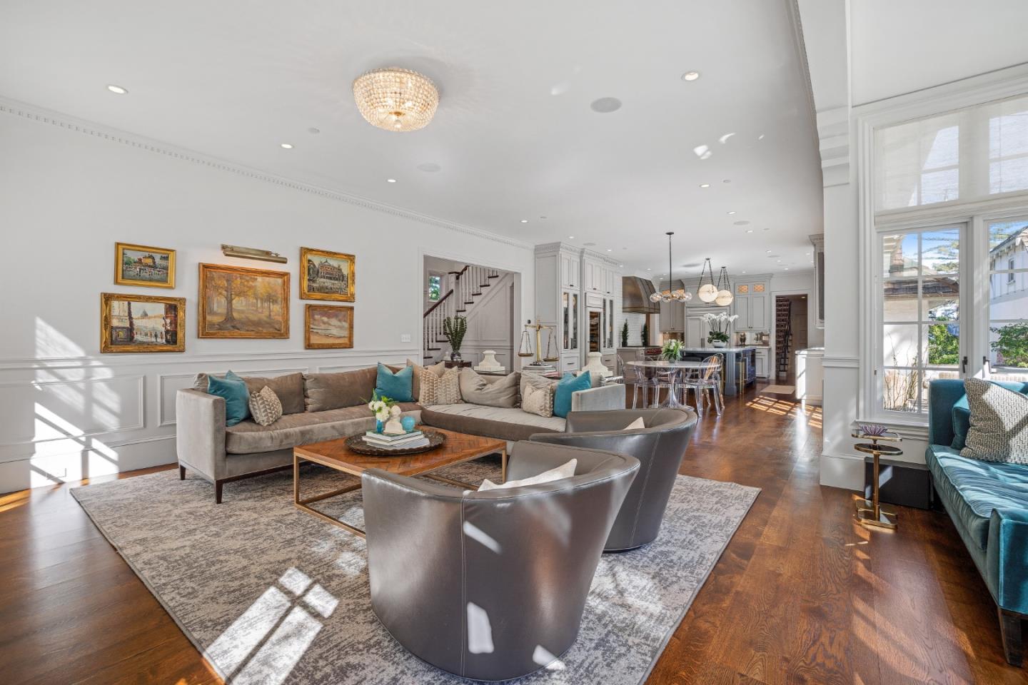 Detail Gallery Image 27 of 157 For 2415 Summit Dr, Hillsborough,  CA 94010 - 4 Beds | 3/1 Baths