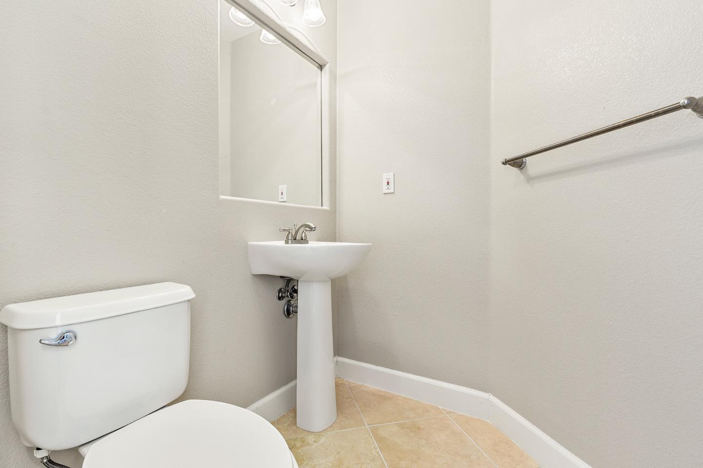 Detail Gallery Image 19 of 80 For 107 Bayview Dr, South San Francisco,  CA 94080 - 5 Beds | 4/1 Baths