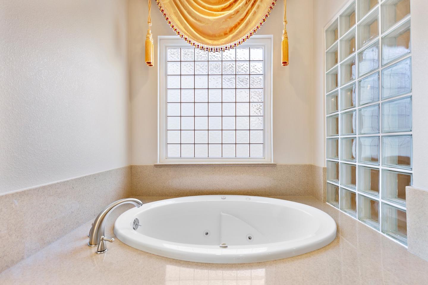 Detail Gallery Image 66 of 80 For 107 Bayview Dr, South San Francisco,  CA 94080 - 5 Beds | 4/1 Baths