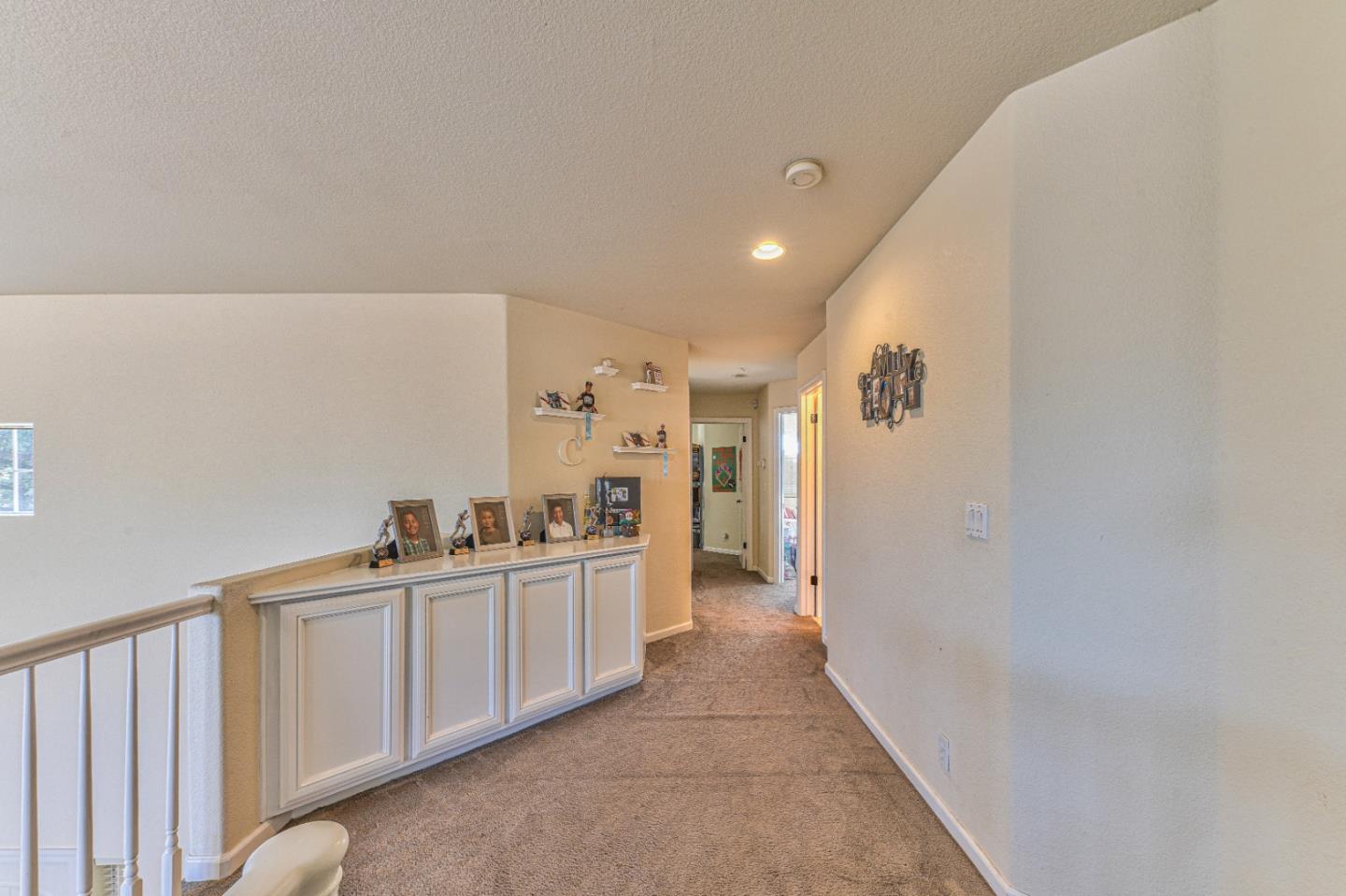 Detail Gallery Image 29 of 35 For 10 Whitman Cir, Salinas,  CA 93906 - 4 Beds | 2/1 Baths