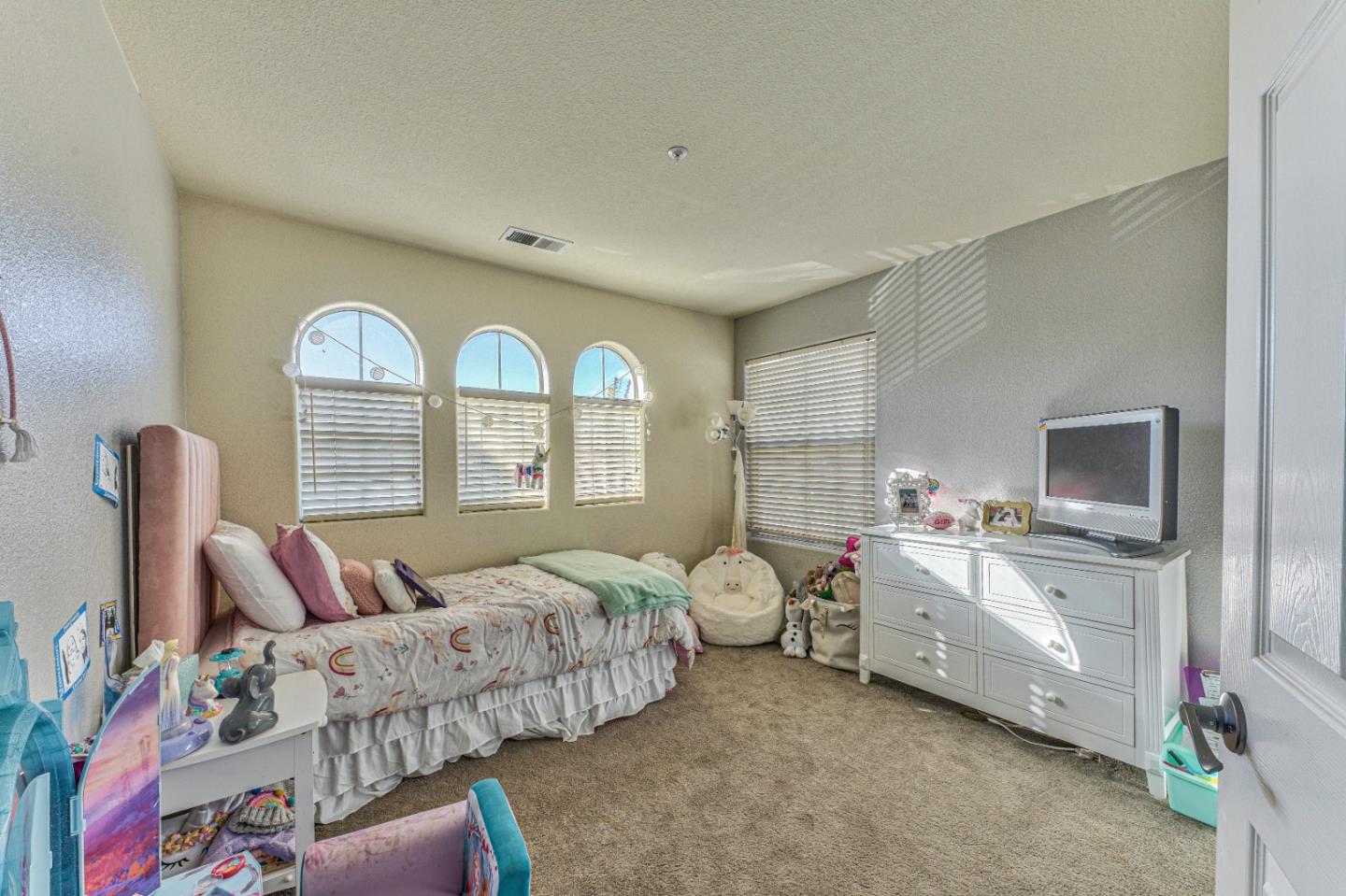 Detail Gallery Image 30 of 35 For 10 Whitman Cir, Salinas,  CA 93906 - 4 Beds | 2/1 Baths