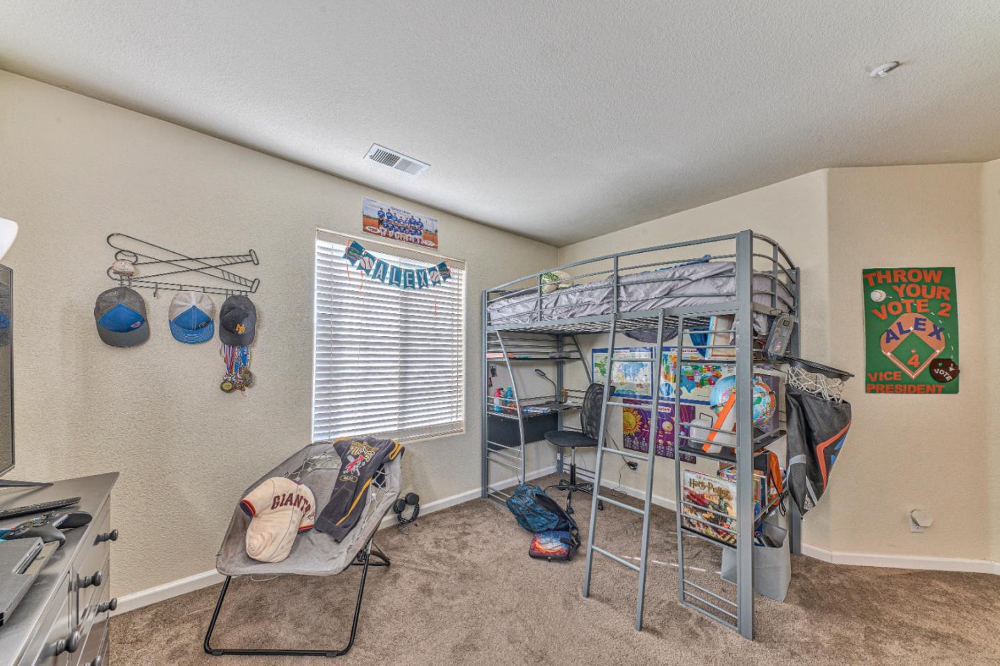Detail Gallery Image 31 of 35 For 10 Whitman Cir, Salinas,  CA 93906 - 4 Beds | 2/1 Baths