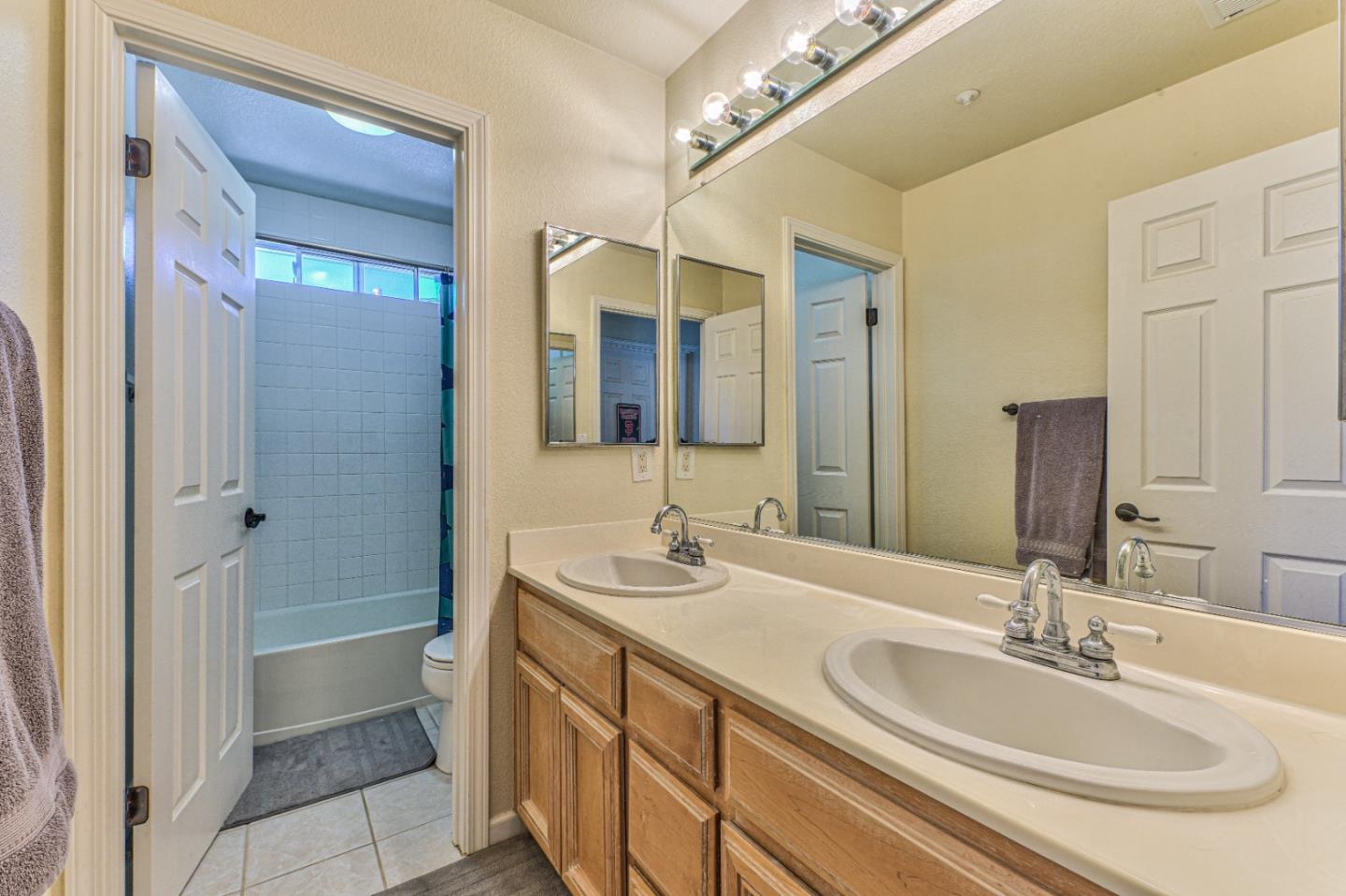 Detail Gallery Image 35 of 35 For 10 Whitman Cir, Salinas,  CA 93906 - 4 Beds | 2/1 Baths