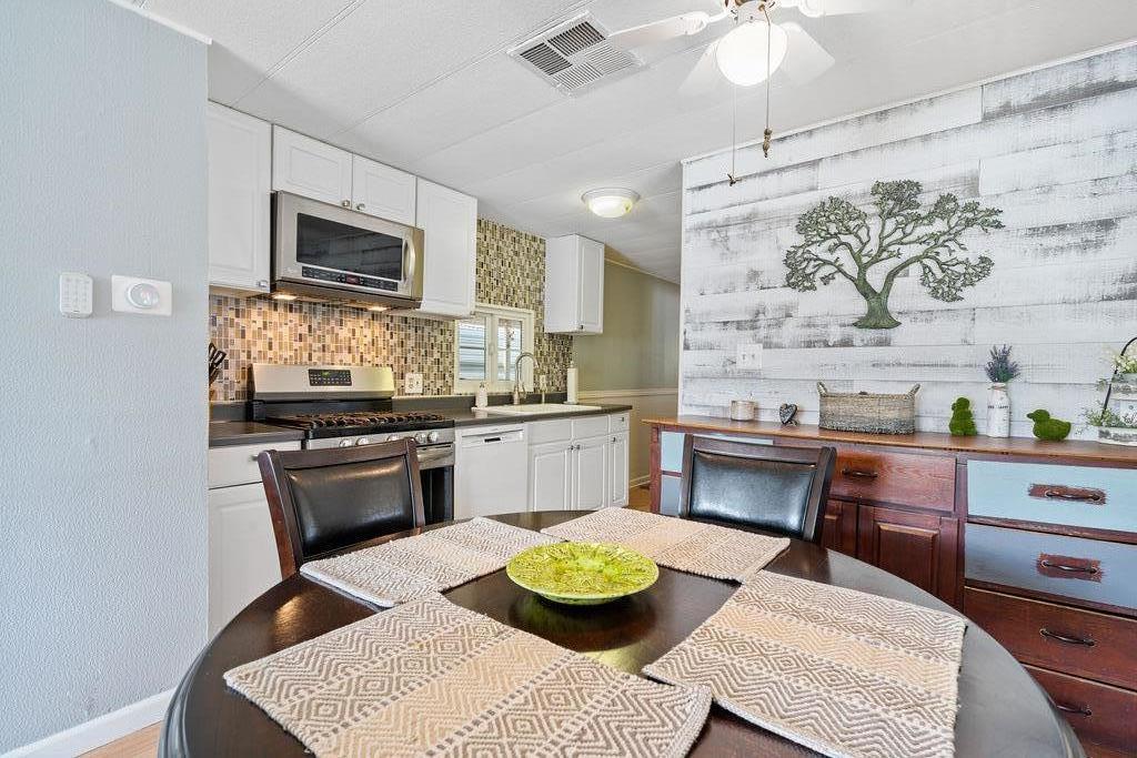 Detail Gallery Image 1 of 1 For 134 Damascus Dr #109,  Pacheco,  CA 94553 - 2 Beds | 1 Baths