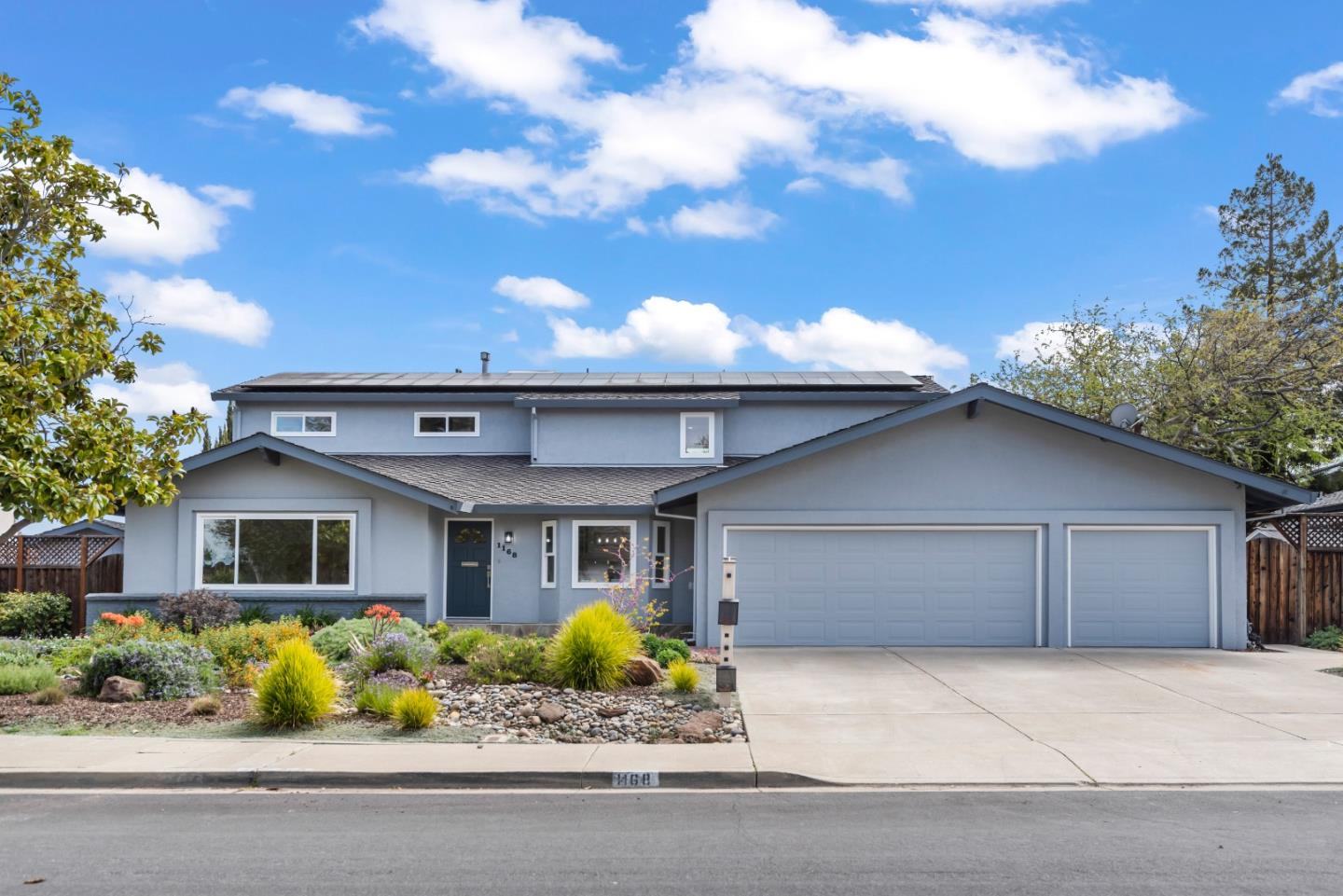 Detail Gallery Image 1 of 1 For 1168 Tangerine Way, Sunnyvale,  CA 94087 - 6 Beds | 3/1 Baths