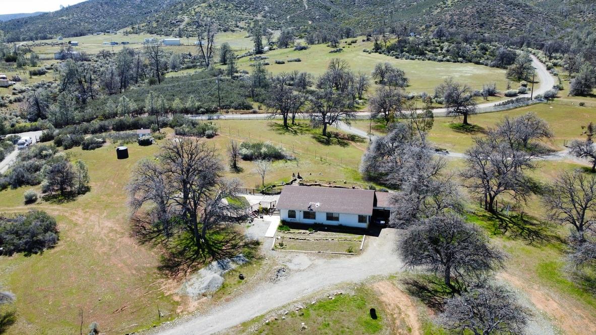 Photo of 2385 Lakeview Loop in Stonyford, CA