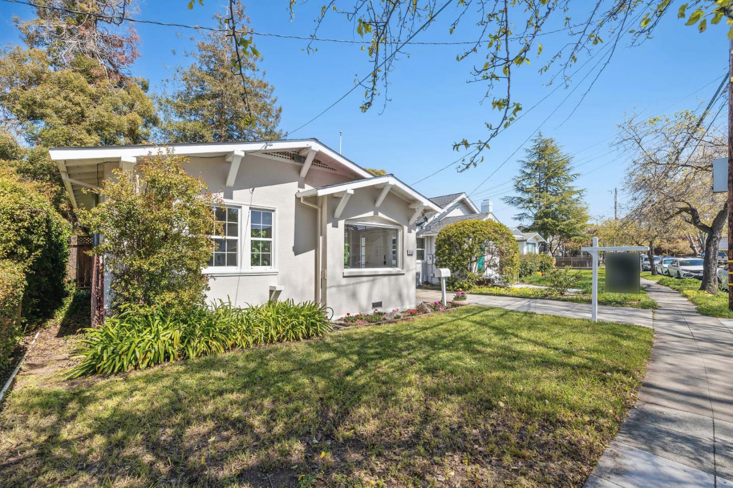 Front Image Thumbnail for ML81924544