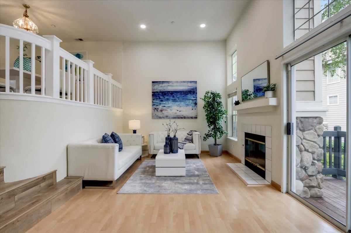 Detail Gallery Image 1 of 1 For 1847 Sterling Lndg, San Jose,  CA 95131 - 3 Beds | 2/1 Baths